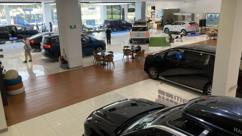 Витамин С: россияне стали покупать машины побольше