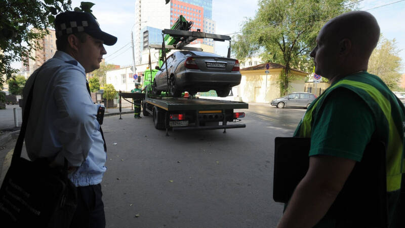 Юрист рассказал, что делать, если ваше парковочное место заняли