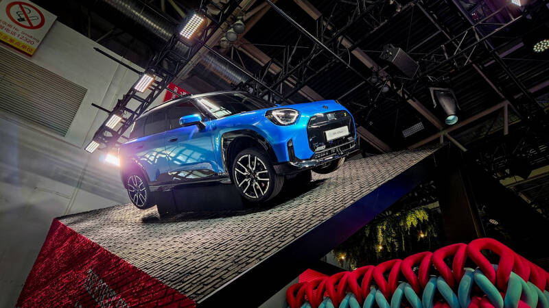 Электрический Mini, который ничем не шокирует