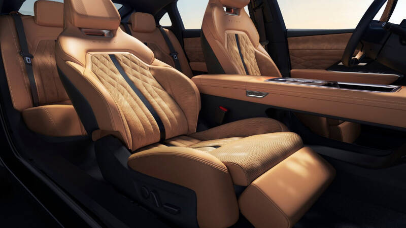 Представлена наследница Mazda 6 — Mazda EZ-6