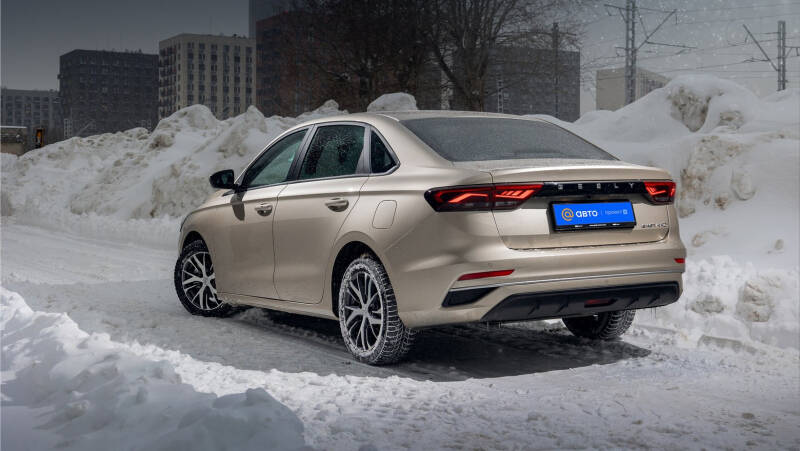 Тест-драйв Geely Emgrand — доступный седан с автоматом