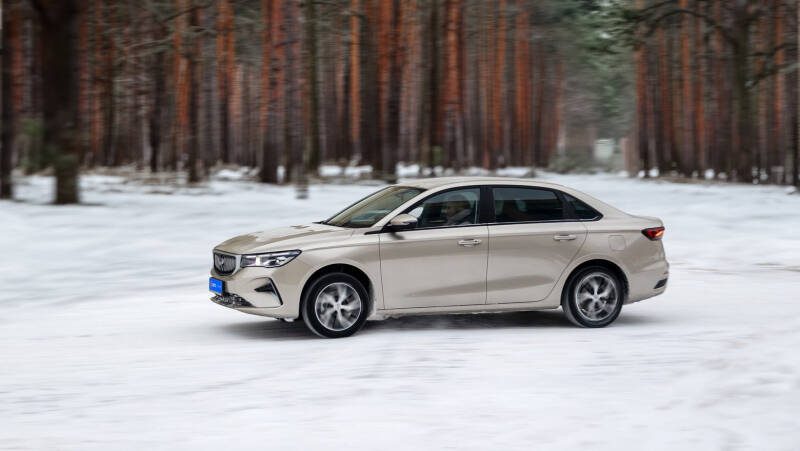 Тест-драйв Geely Emgrand — доступный седан с автоматом