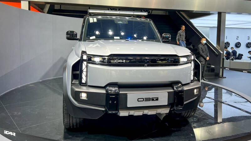«Электричка» iCar 03 получила в Пекине внедорожный вариант 03Т