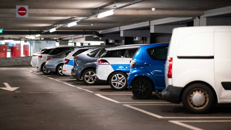 Юрист рассказал, что делать, если ваше парковочное место заняли