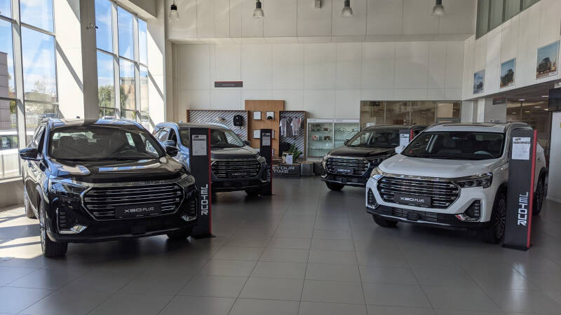 В Совфеде предложили ежегодно повышать стоимость импортных автомобилей
