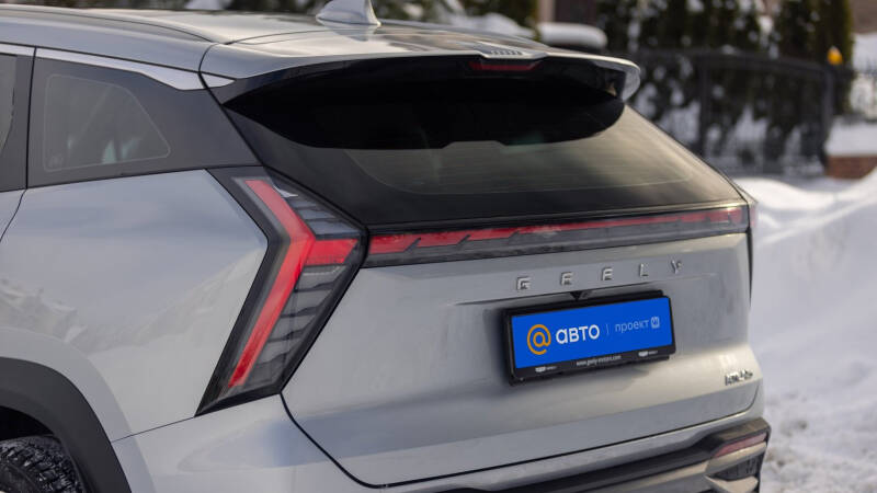 Тест-драйв нового Geely Atlas: как изменился кроссовер