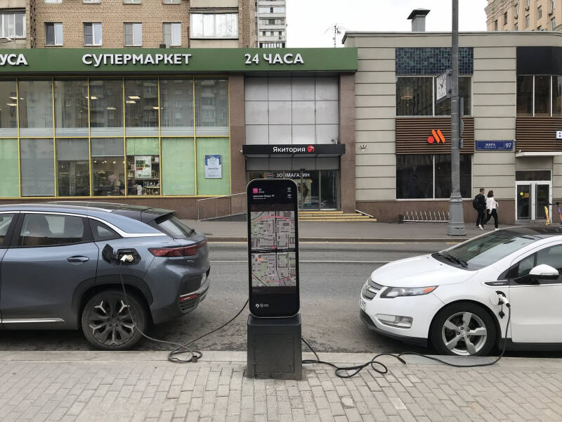 Электромобилям укажут на их место