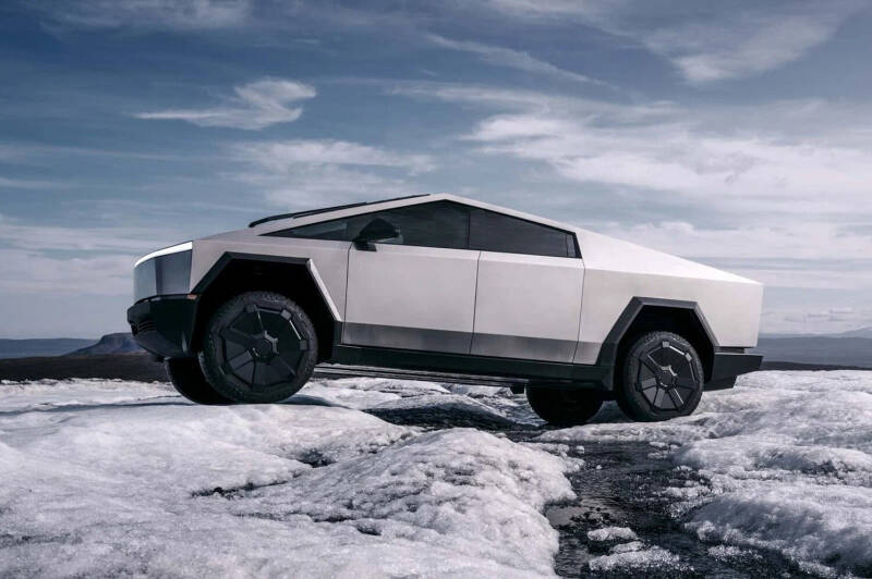 Tesla Cybertruck добавили внедорожный режим
