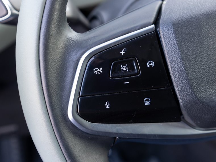 Тест-драйв Changan Lamore: странный седан из Китая