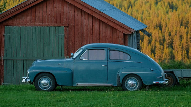 Машине — место. Как обустроить парковку на даче?