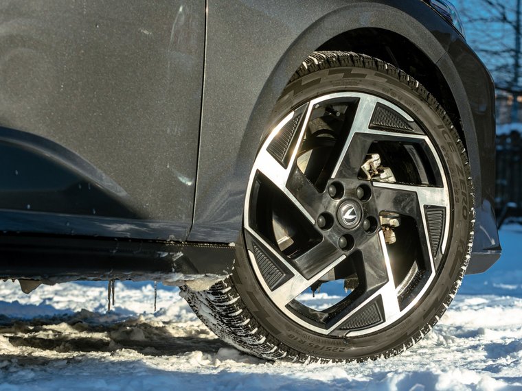 Тест-драйв Changan Lamore: странный седан из Китая
