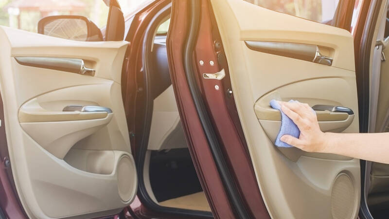 Как устроить генеральную уборку в автомобиле