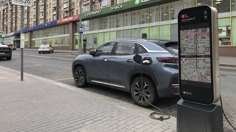 Эксперты объяснили, хватает ли в России «автозарядок»