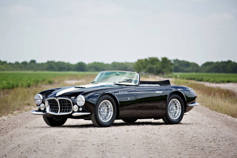 10 самых красивых автомобилей в истории