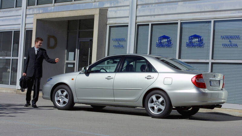 Подержанные автомобили в июне продавались хуже