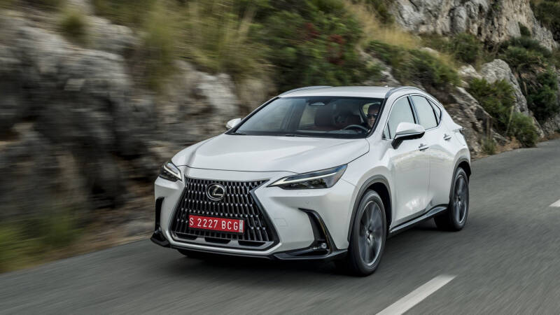Как купить Lexus в России: модели в наличии и цены у дилеров