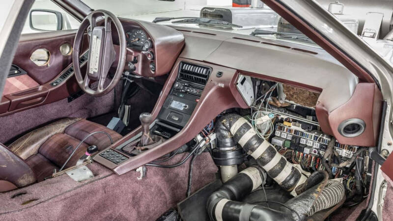 В сети раскрыли назначение автомобиля, похожего на летающую тарелку