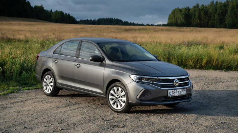 Что можно купить по цене новой Lada Vesta с вариатором