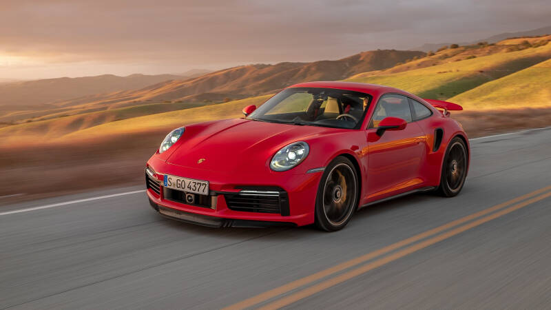 Как сейчас покупают Porsche в России: модели и цены