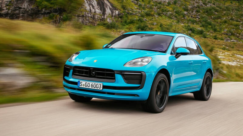 Как сейчас покупают Porsche в России: модели и цены