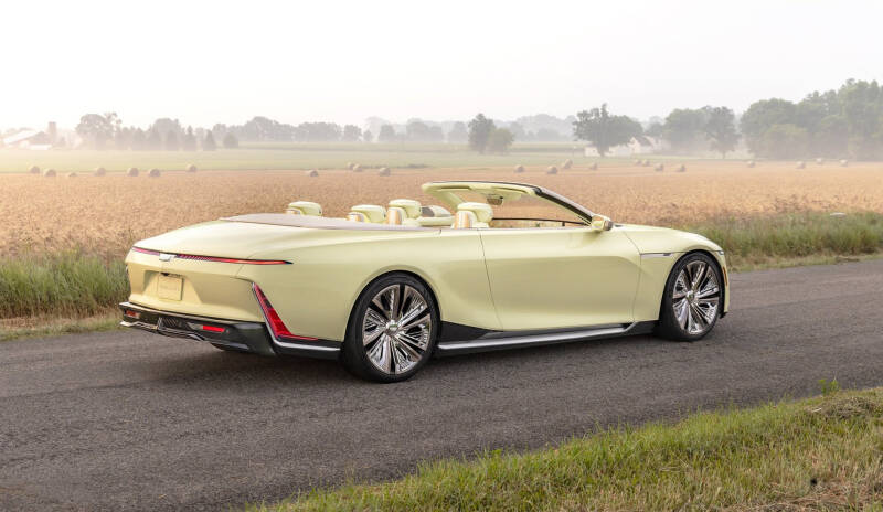 Новый Cadillac оснастили птичьими манками