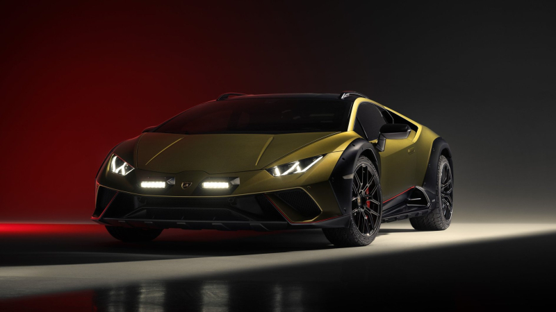 В Россию привезли «внедорожный» Lamborghini, но не Urus
