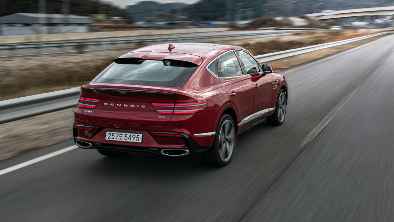 Московские дилеры начали продавать Genesis GV80 Coupe