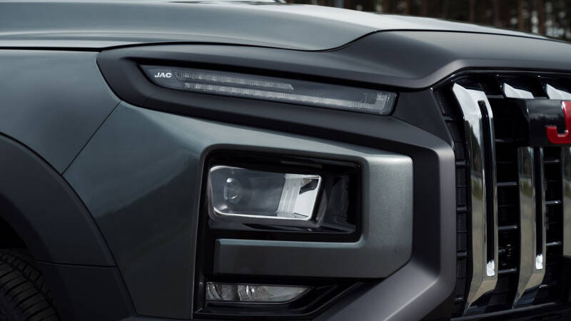 Фишерманс френд: тест пикапа JAC T9 с агрессивной внешностью и «автоматом»