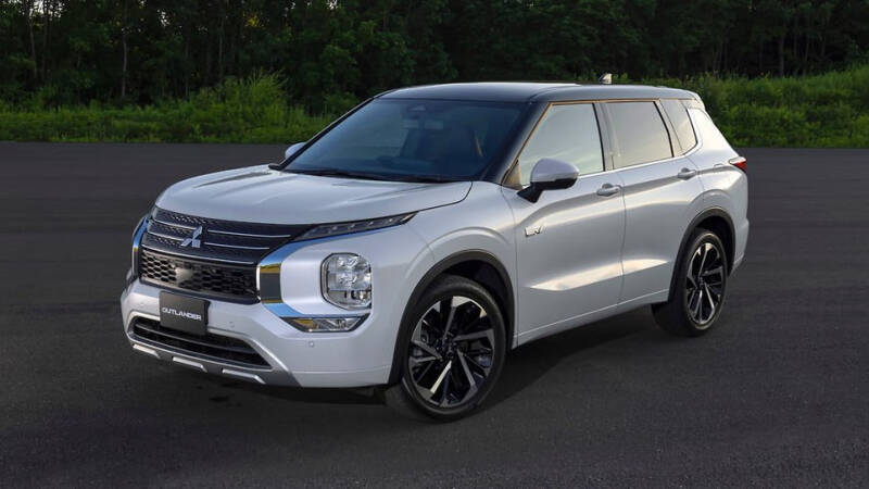 Новые Mitsubishi в России: как купить и что есть в наличии