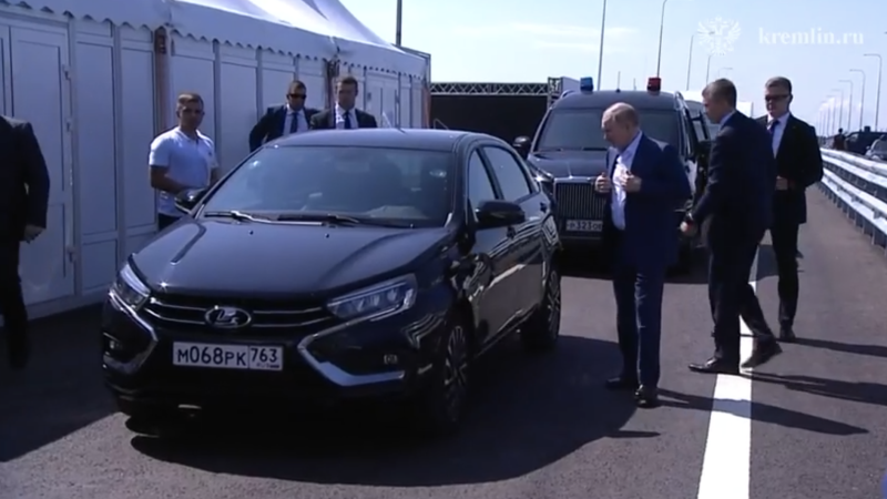 Путин рассказал, что думает о Lada Aura