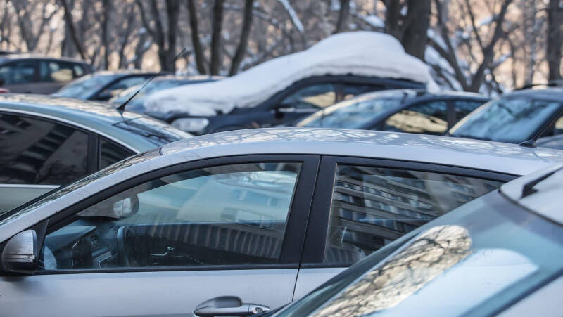 Заблокировали машину на парковке: что делать