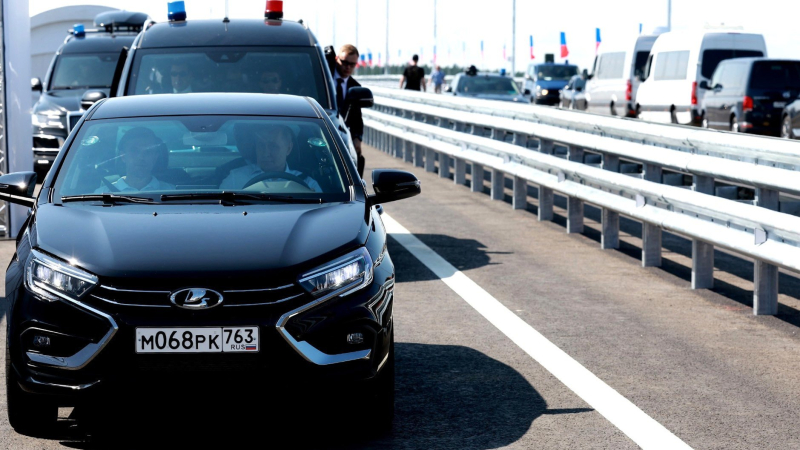 Путин рассказал, что думает о Lada Aura