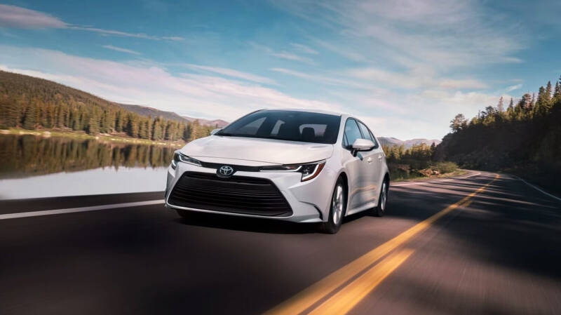 Бедные россияне: что за цену Lada Vesta покупают американцы, японцы и немцы