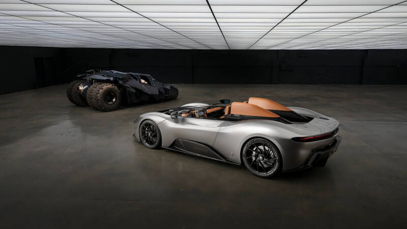 Представлен новый автомобиль Бэтмена от компании Pininfarina