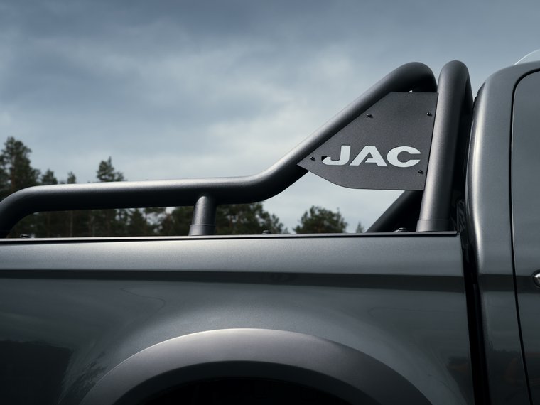 Фишерманс френд: тест пикапа JAC T9 с агрессивной внешностью и «автоматом»
