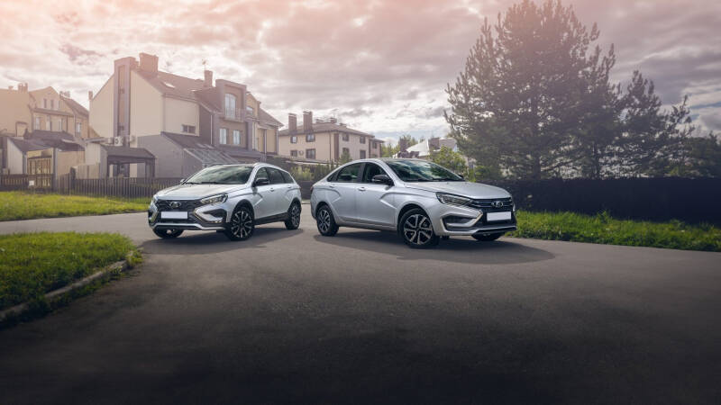 «АвтоВАЗ» начнет выпуск улучшенной Lada Vesta в августе