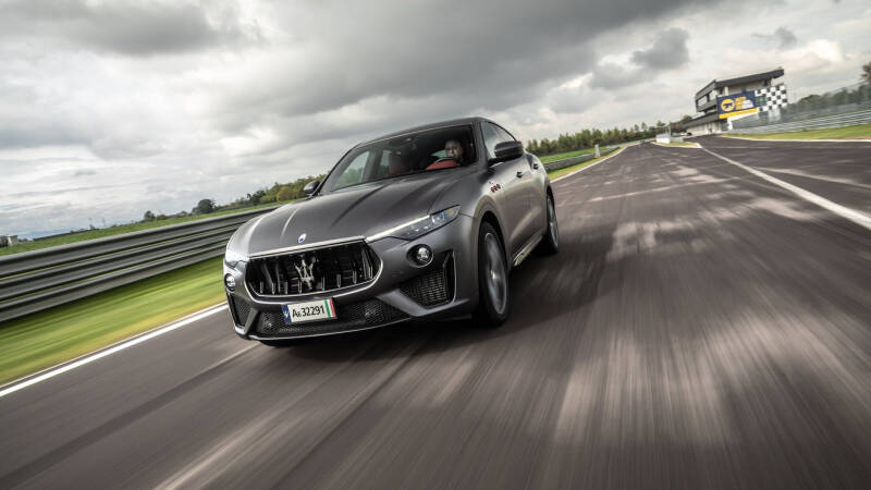 Как сейчас купить Alfa Romeo, Maserati или Jeep