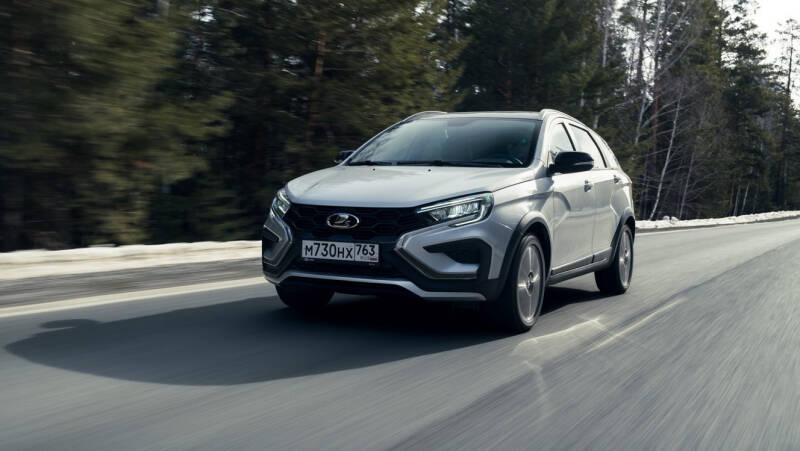 Бедные россияне: что за цену Lada Vesta покупают американцы, японцы и немцы