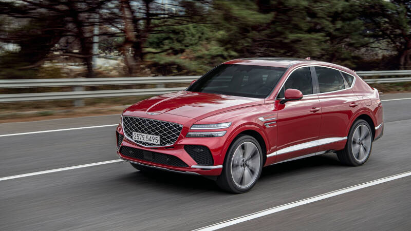 Московские дилеры начали продавать Genesis GV80 Coupe